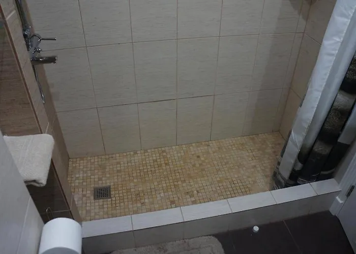 Jardines Del Sur, Ocean View Buzanada