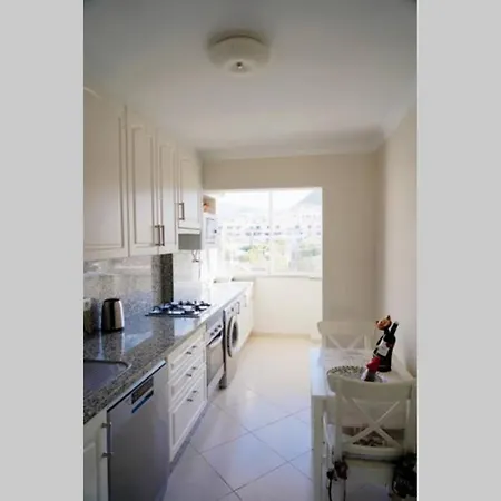 Jardines Del Sur, Ocean View Buzanada